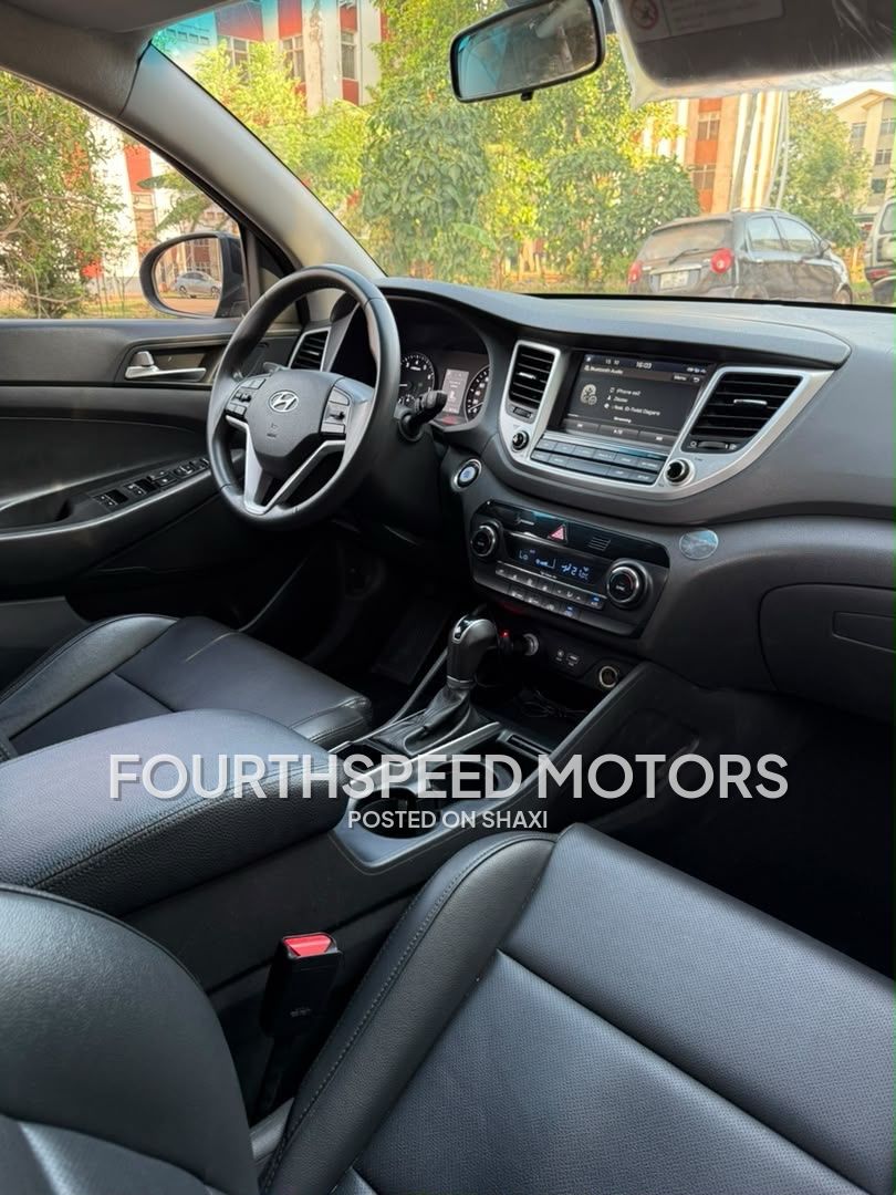 2016 Hyundai Tucson photo 4