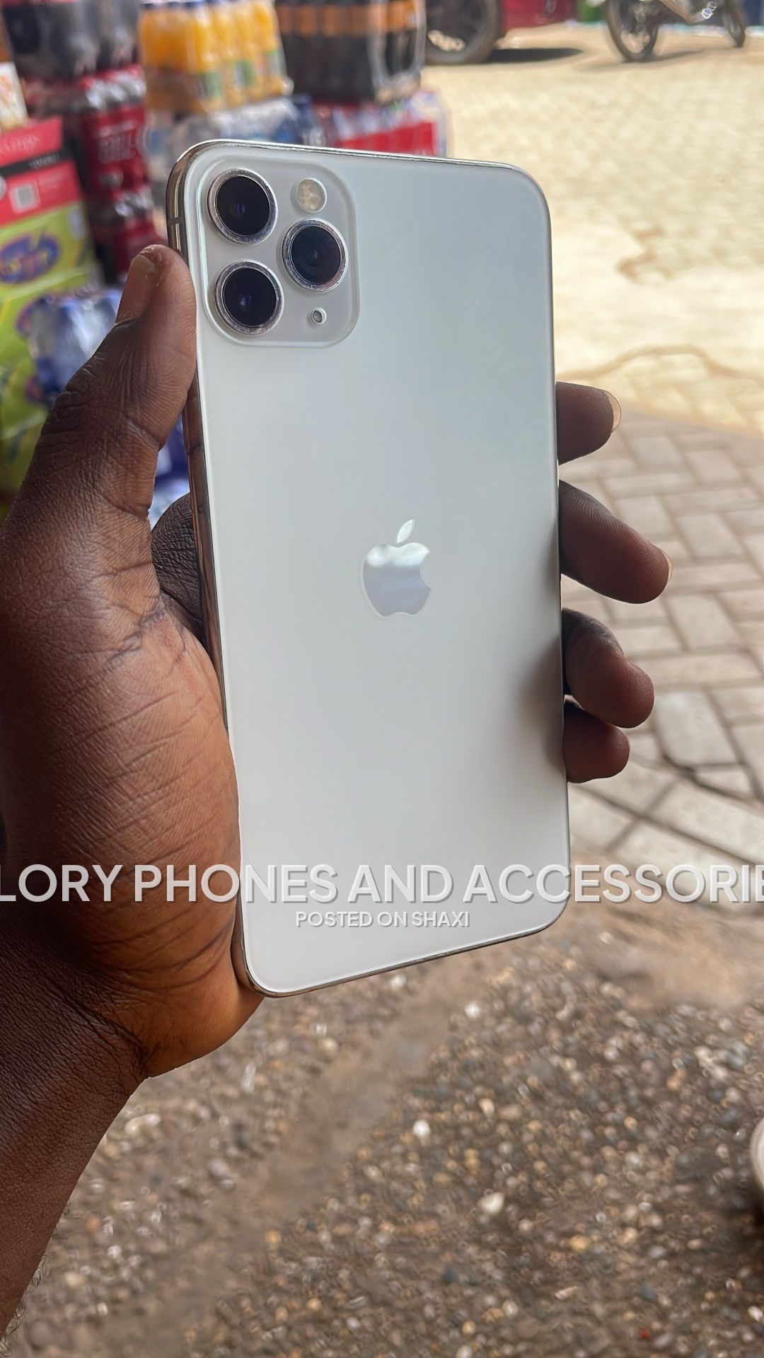 iPhone 11 Pro Max photo 4