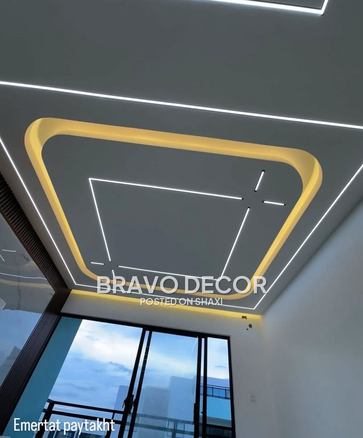 Ceiling decor photo 1