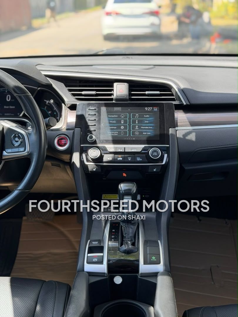 2021 Honda Civic Touring photo 5