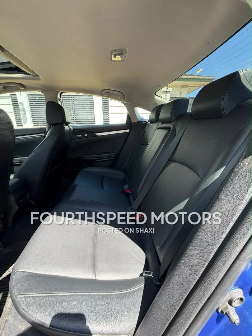 2021 Honda Civic Touring photo 8