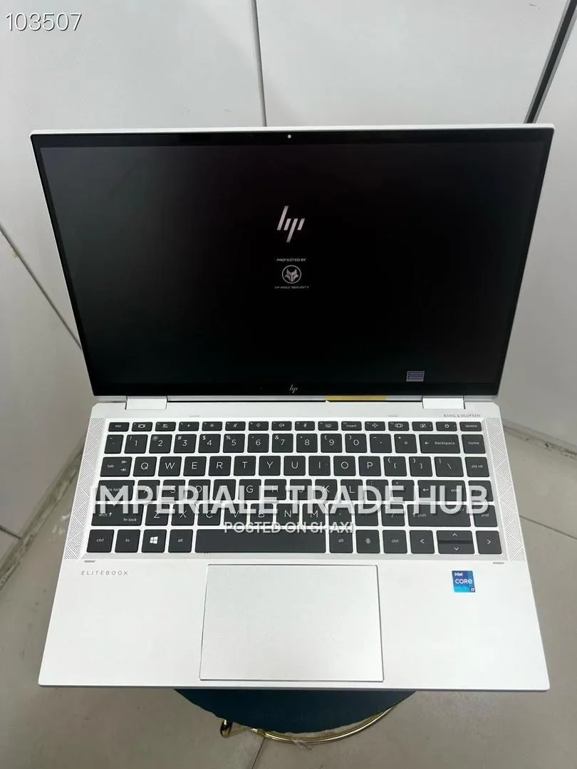 Hp Elitebook x360 1040 G8 flip touch photo 2