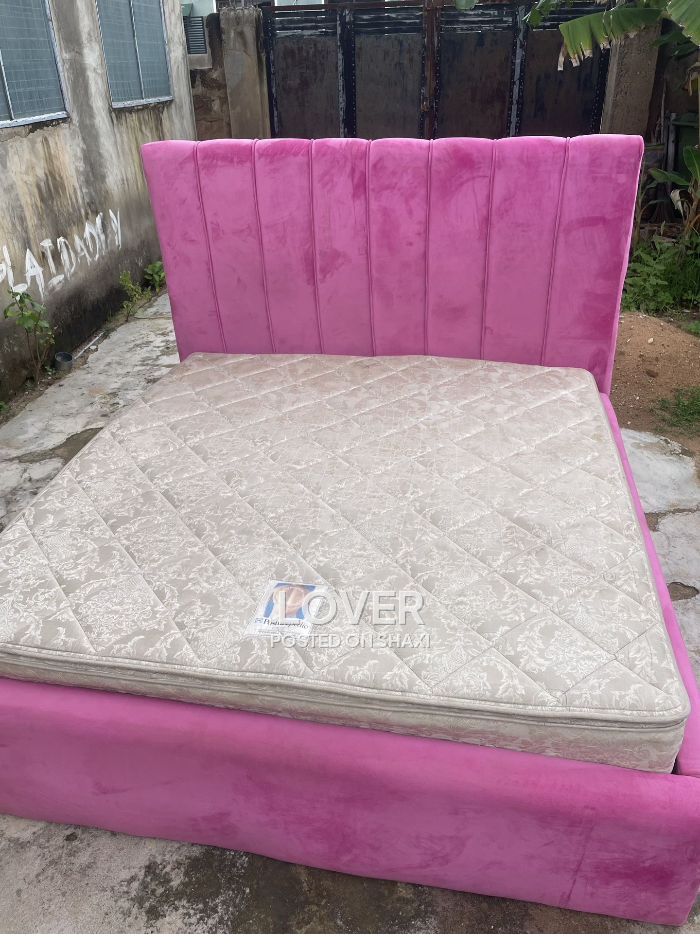 King size mattress and Bed Frame photo 1