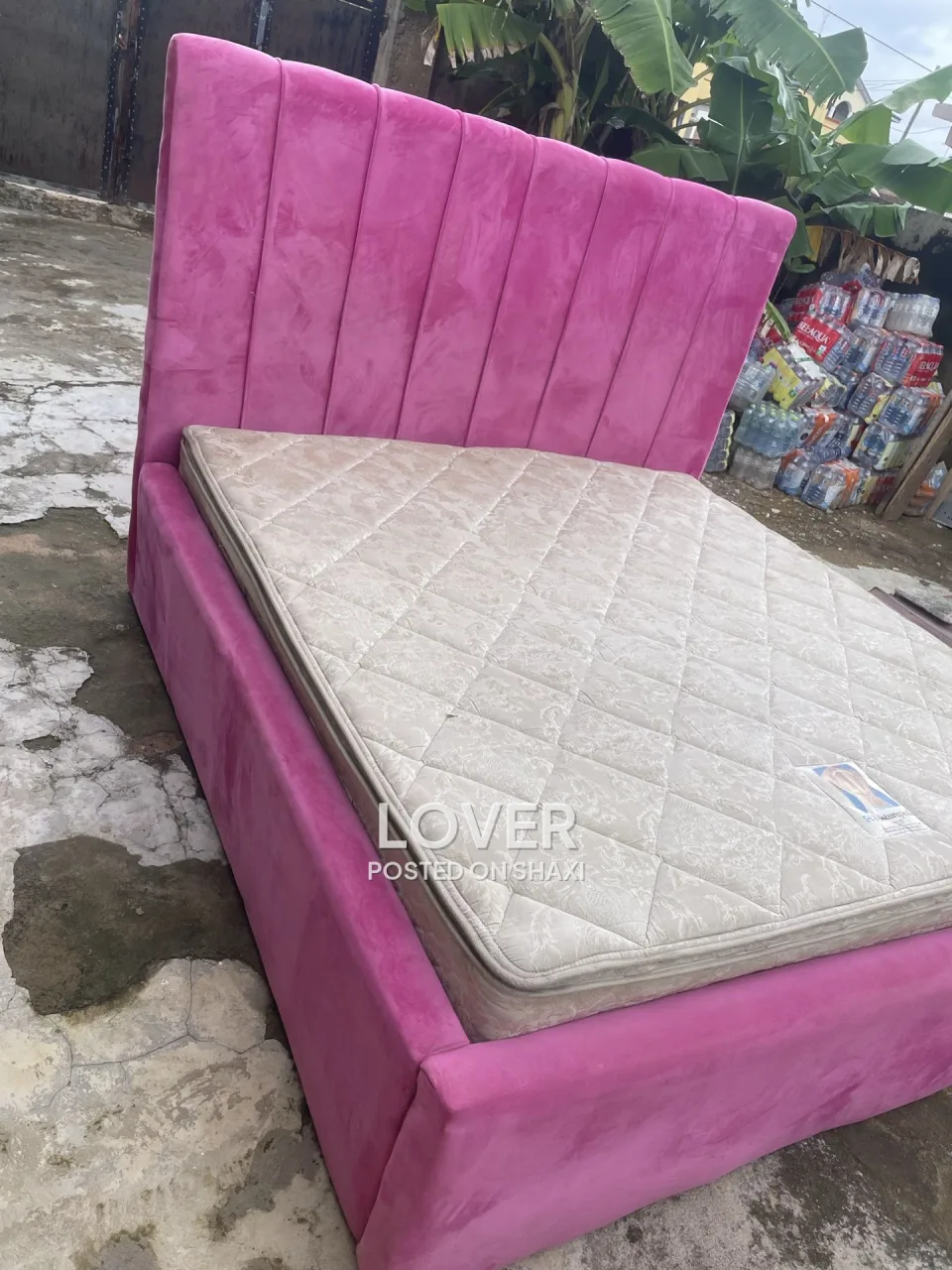 King size mattress and Bed Frame photo 4
