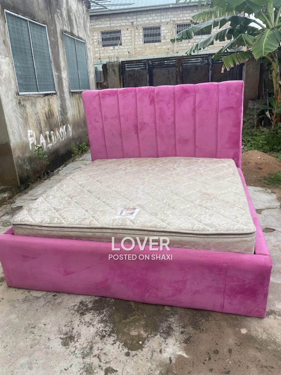 King size mattress and Bed Frame photo 5