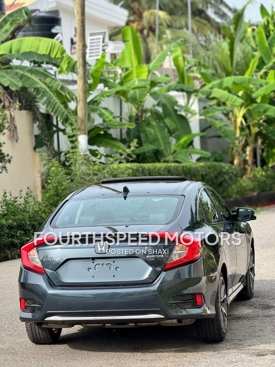 2019 Honda Civic Touring photo 9