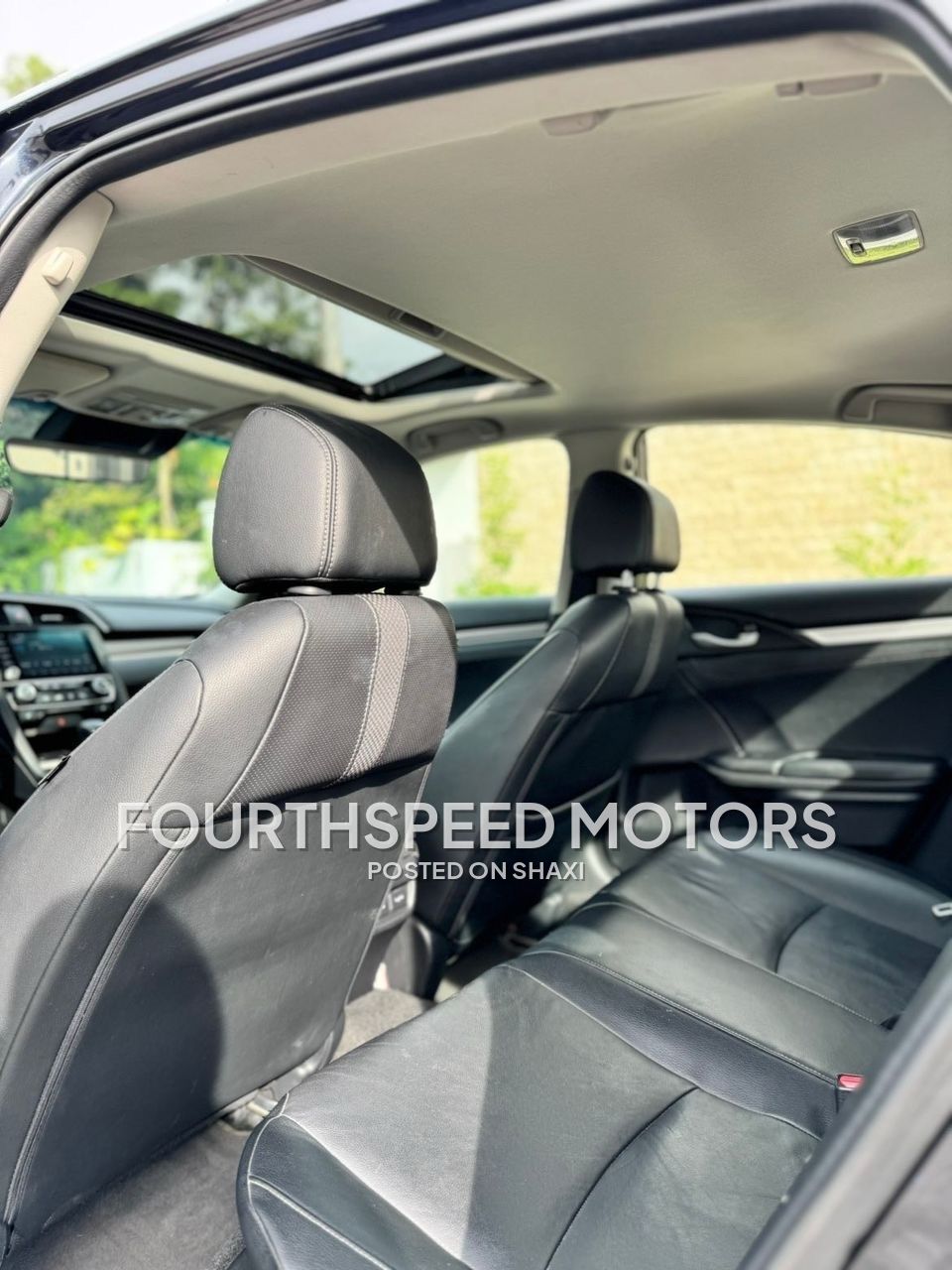 2019 Honda Civic Touring photo 8