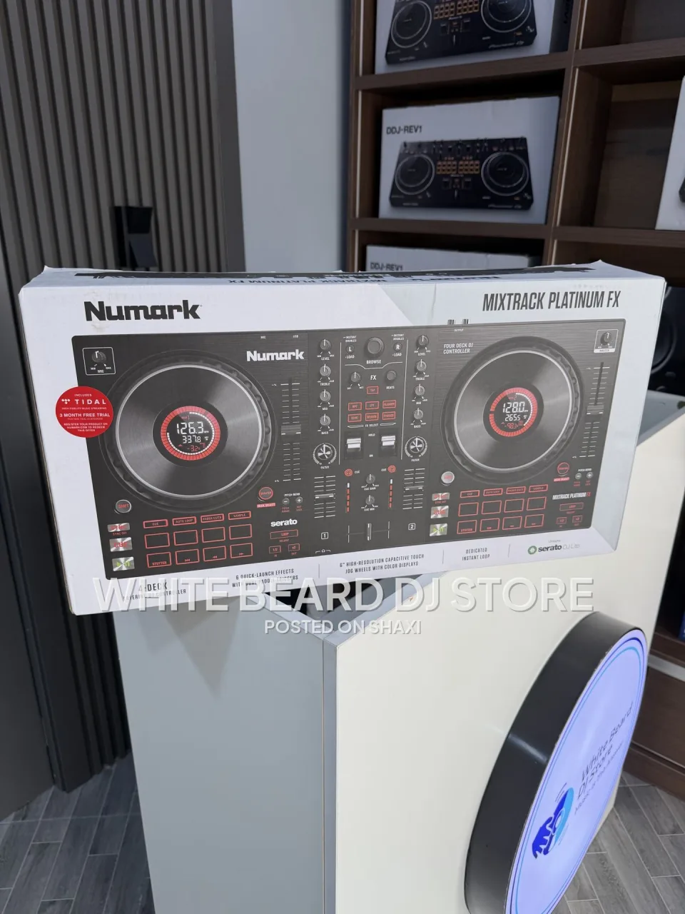 Numark Mixtrack Platinum FX 4-Deck Serato DJ Controller with Jog Wheel Displays and FX Paddles photo 7