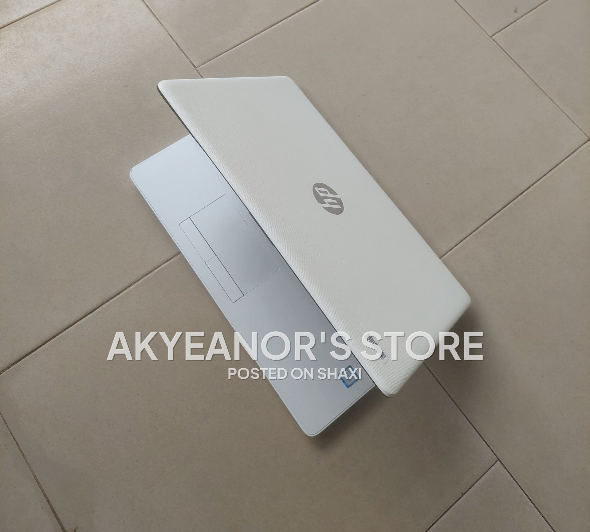 HP 15-da0xxx photo 3