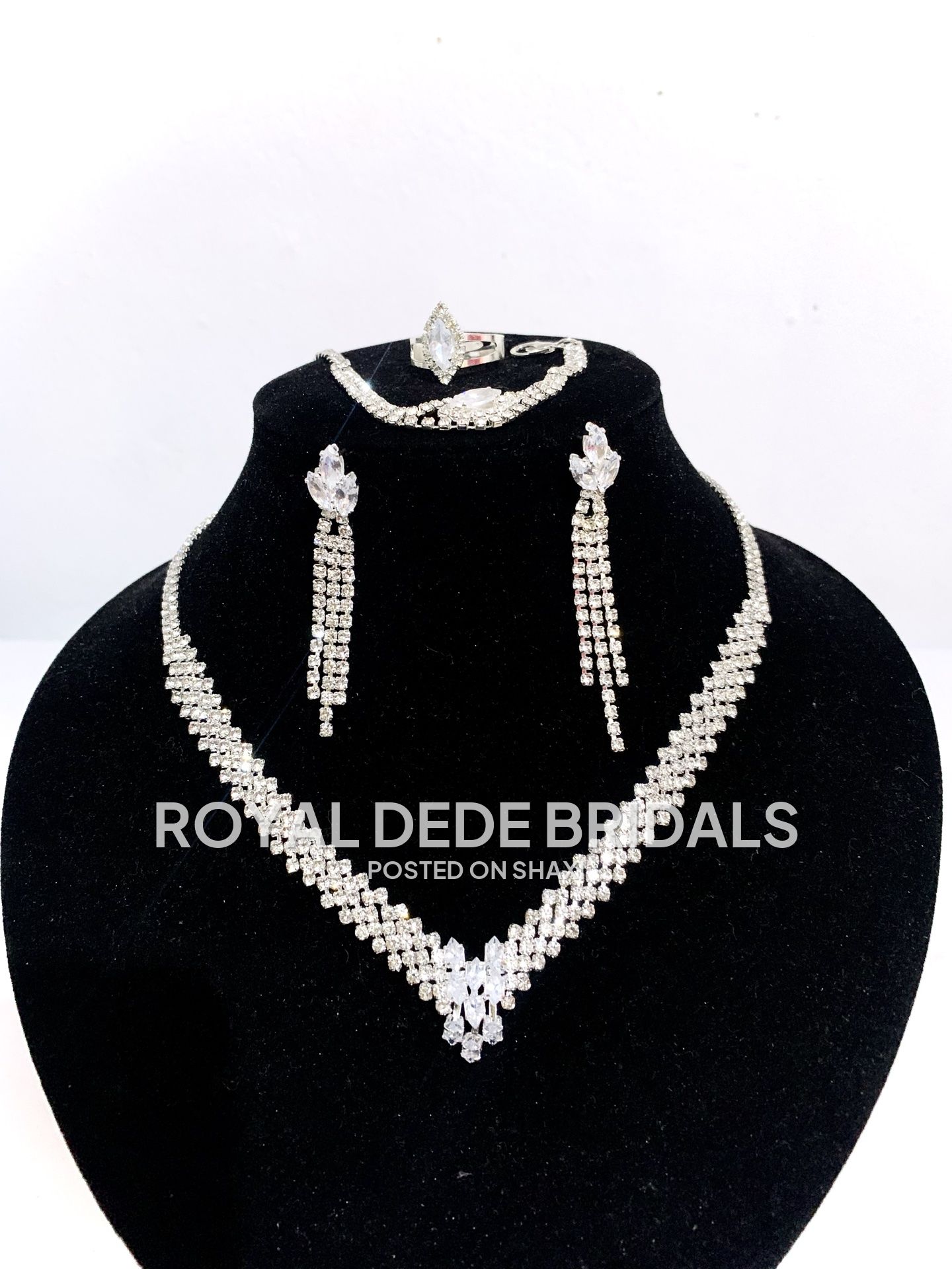 Silver jewelry set photo 2