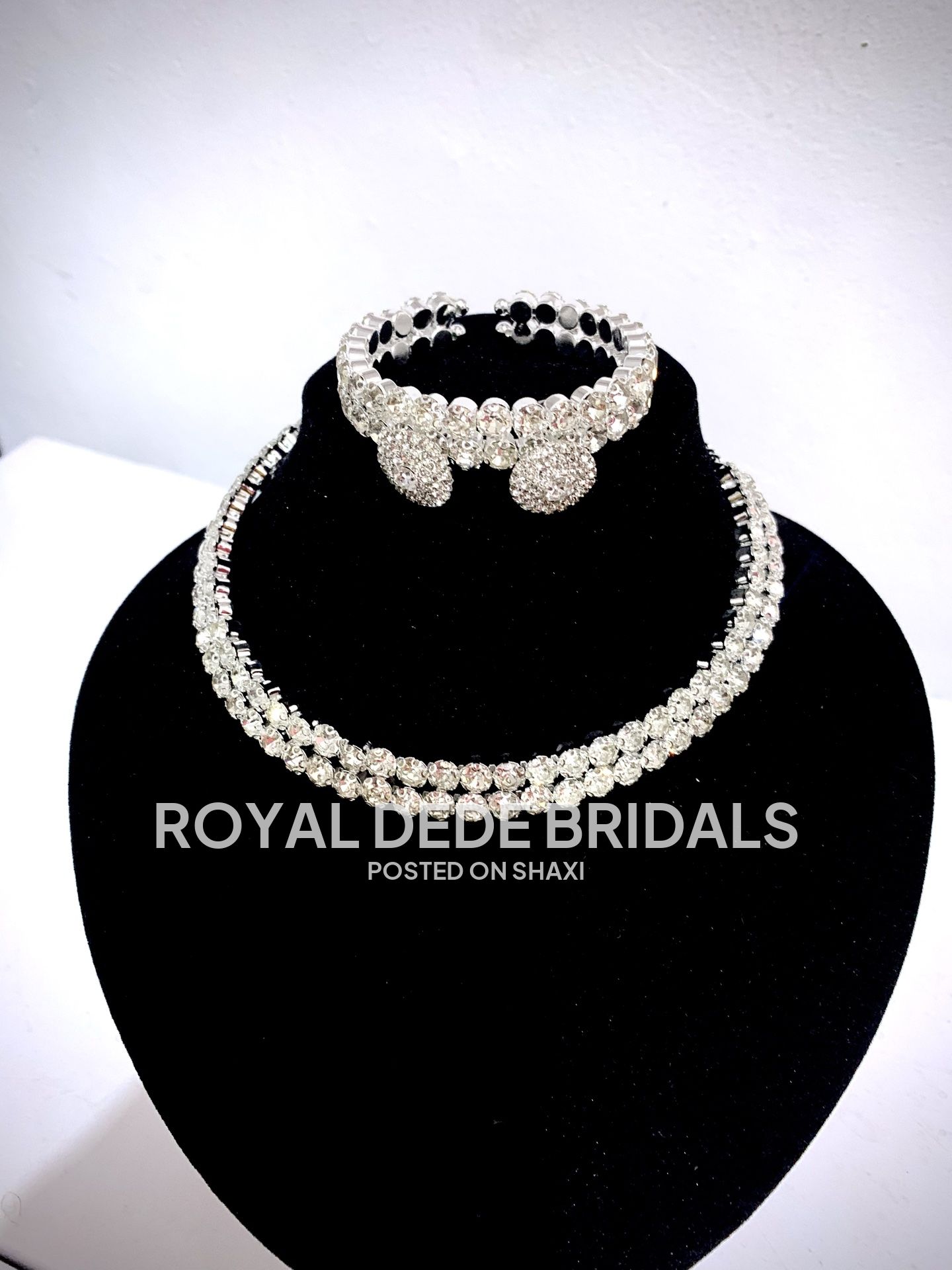 Silver jewelry set photo 1