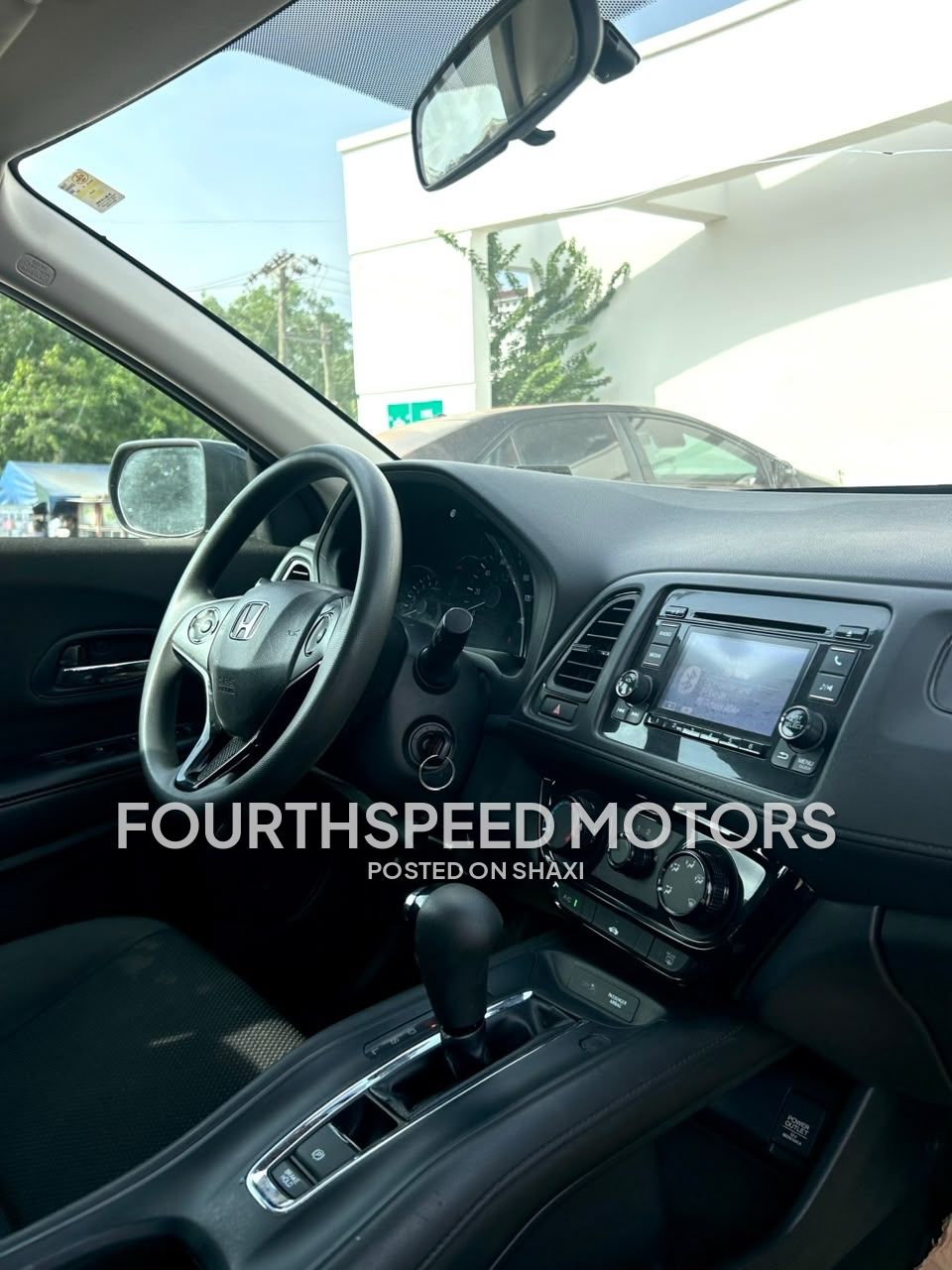 Honda Hrv LX 2019 model photo 3