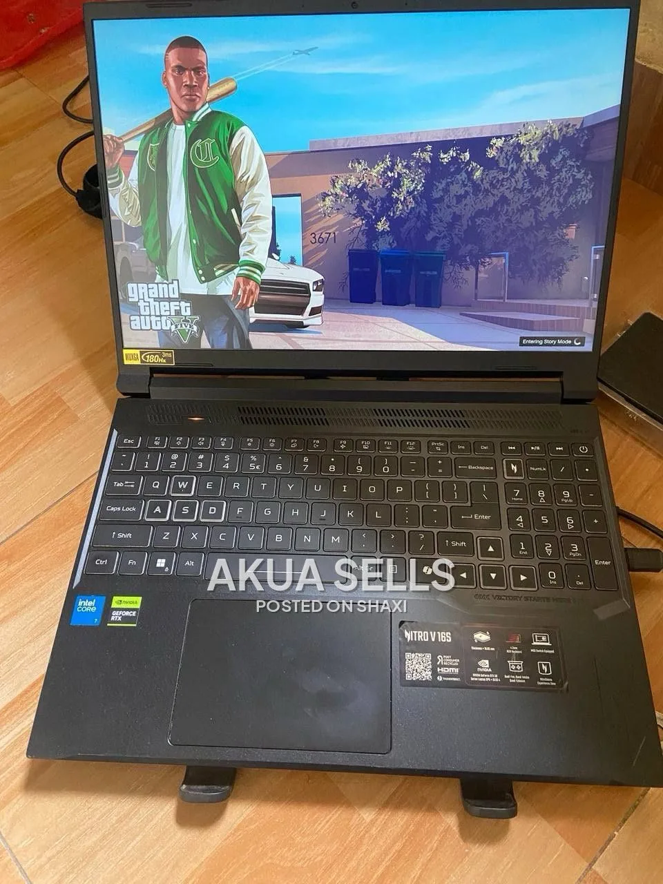 Acer Nitro V16S Laptop photo 2