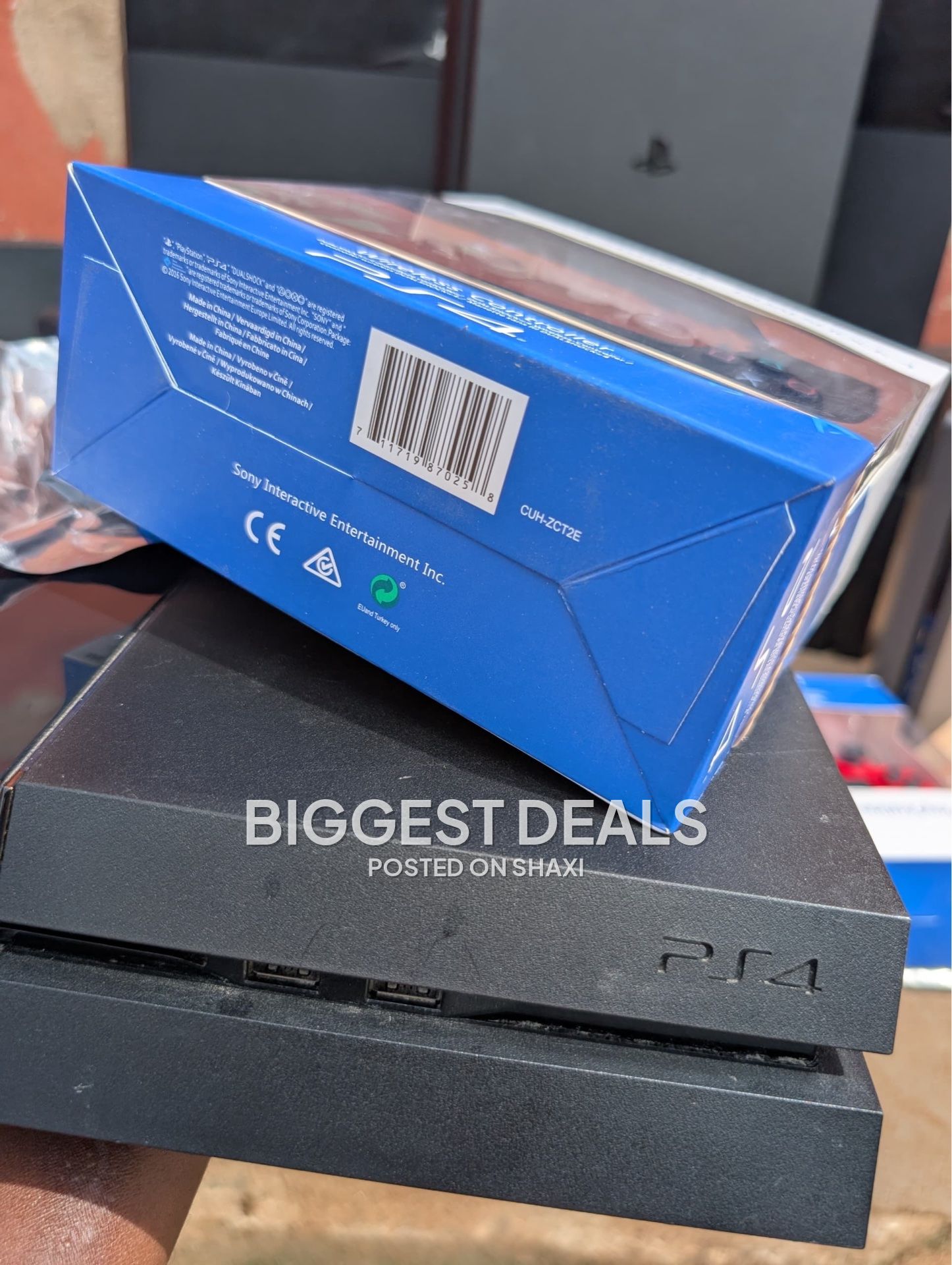 Playstation 4 standard photo 3