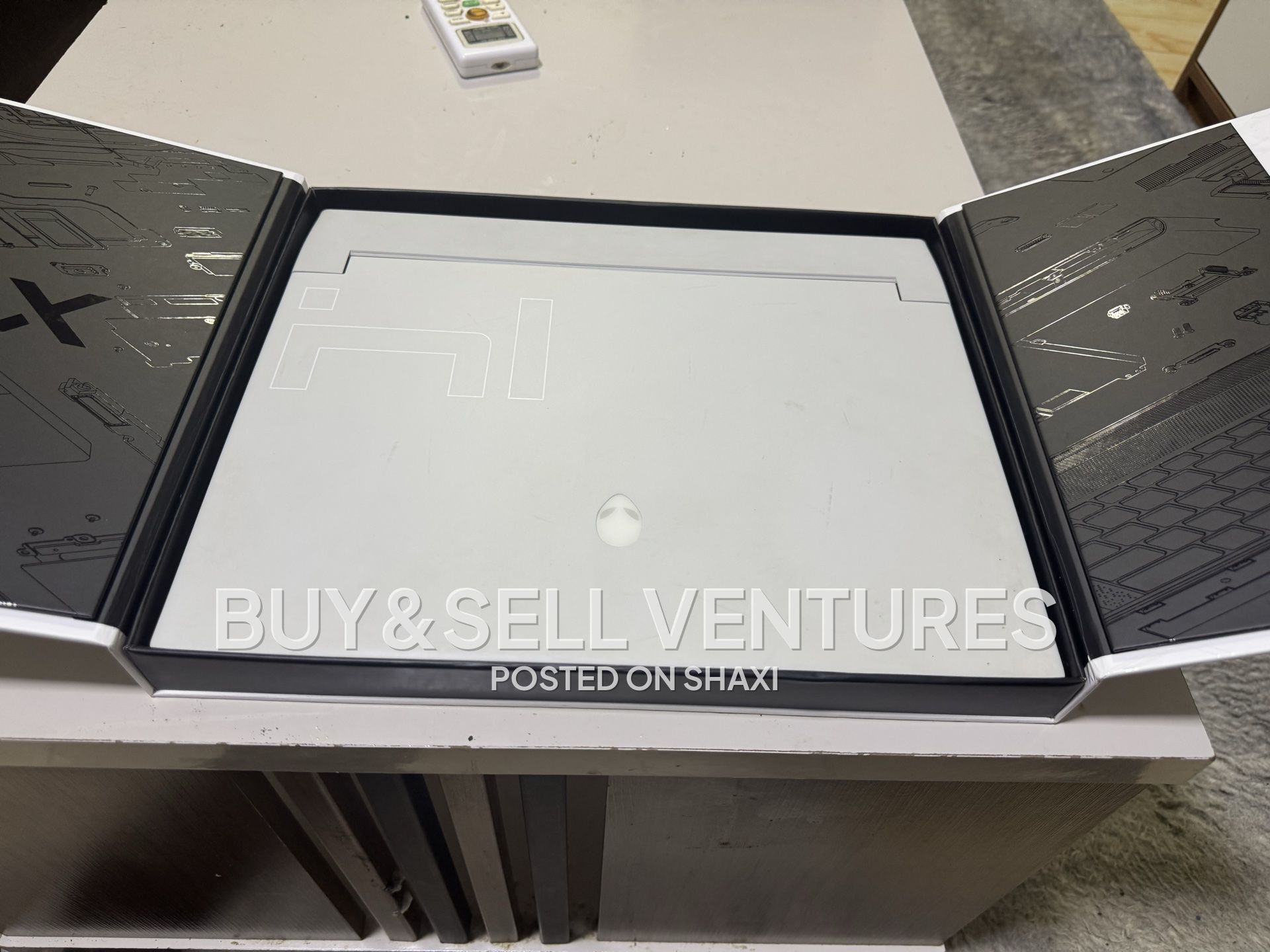 Alienware X14 photo 2