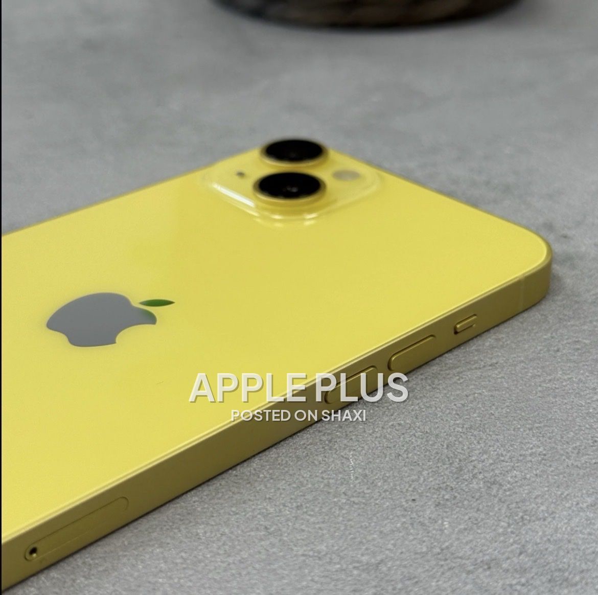 iPhone 14 photo 2