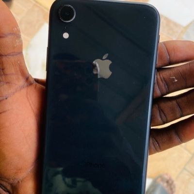 iPhone XR 128 gig black