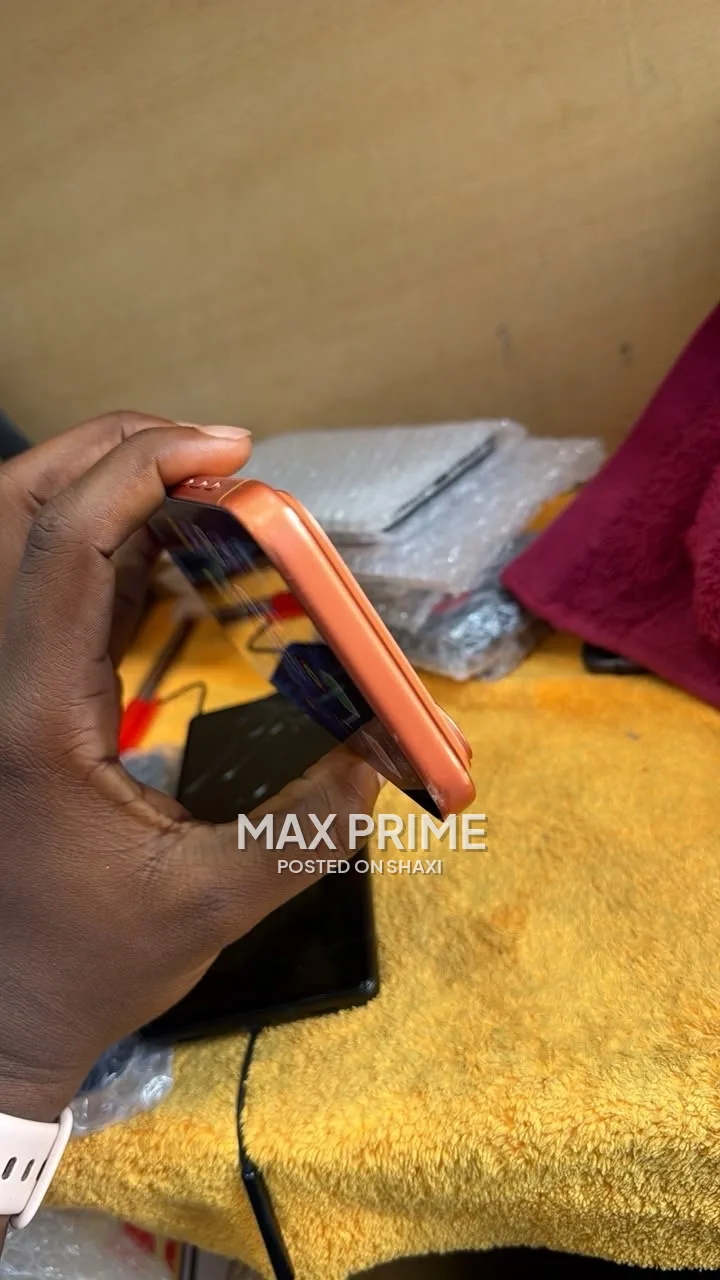 iPhone 17 pro max 256 gb physical sim unlock cc:345 photo 3
