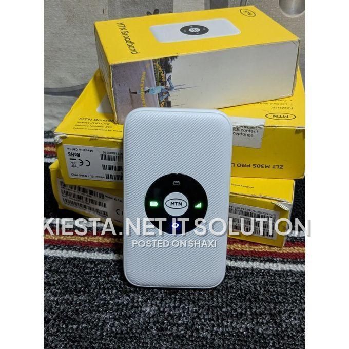 Universal MiFi pocket photo 1