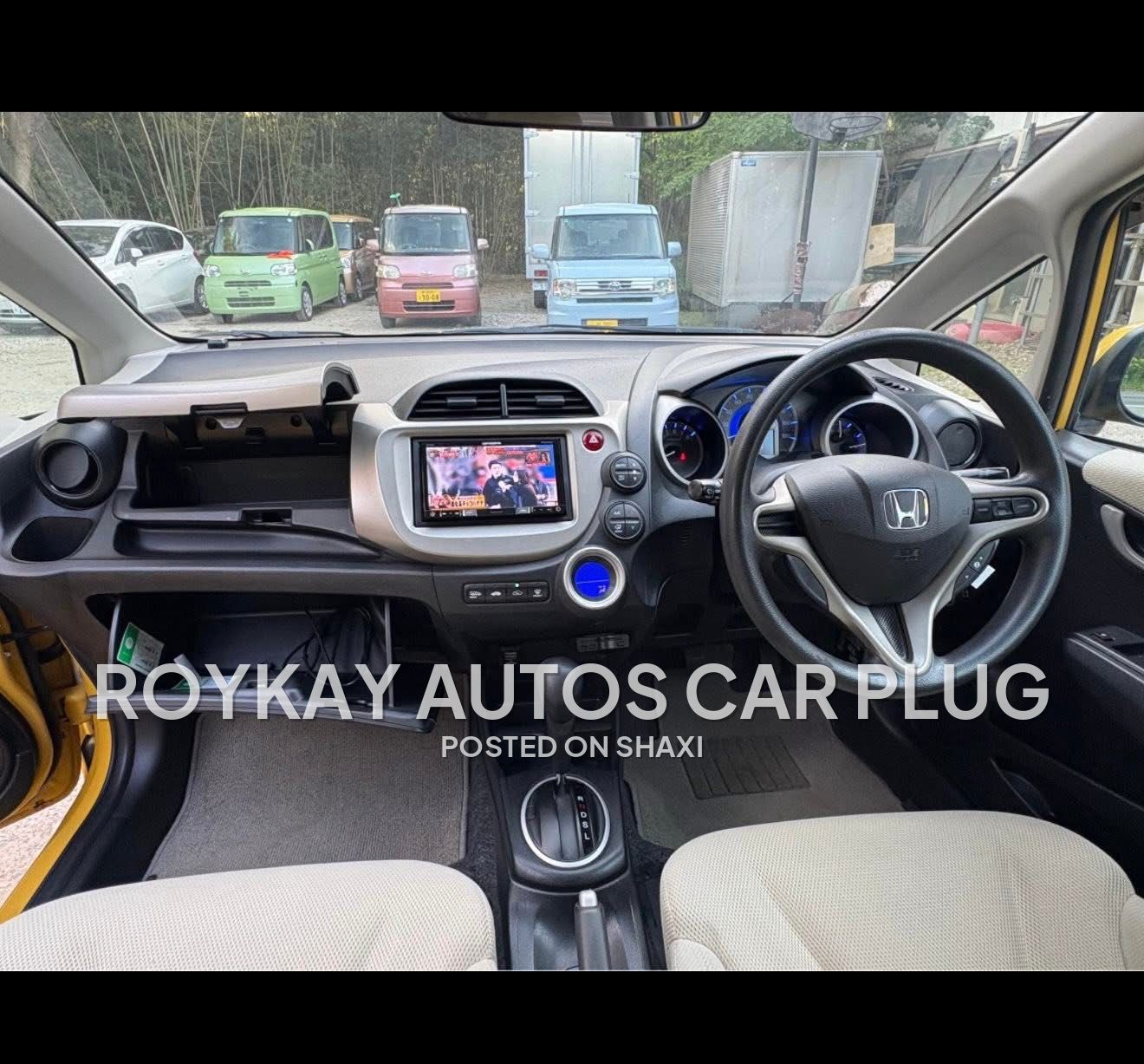 Honda Fit photo 8
