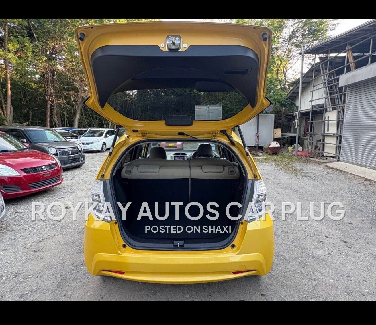 Honda Fit photo 7