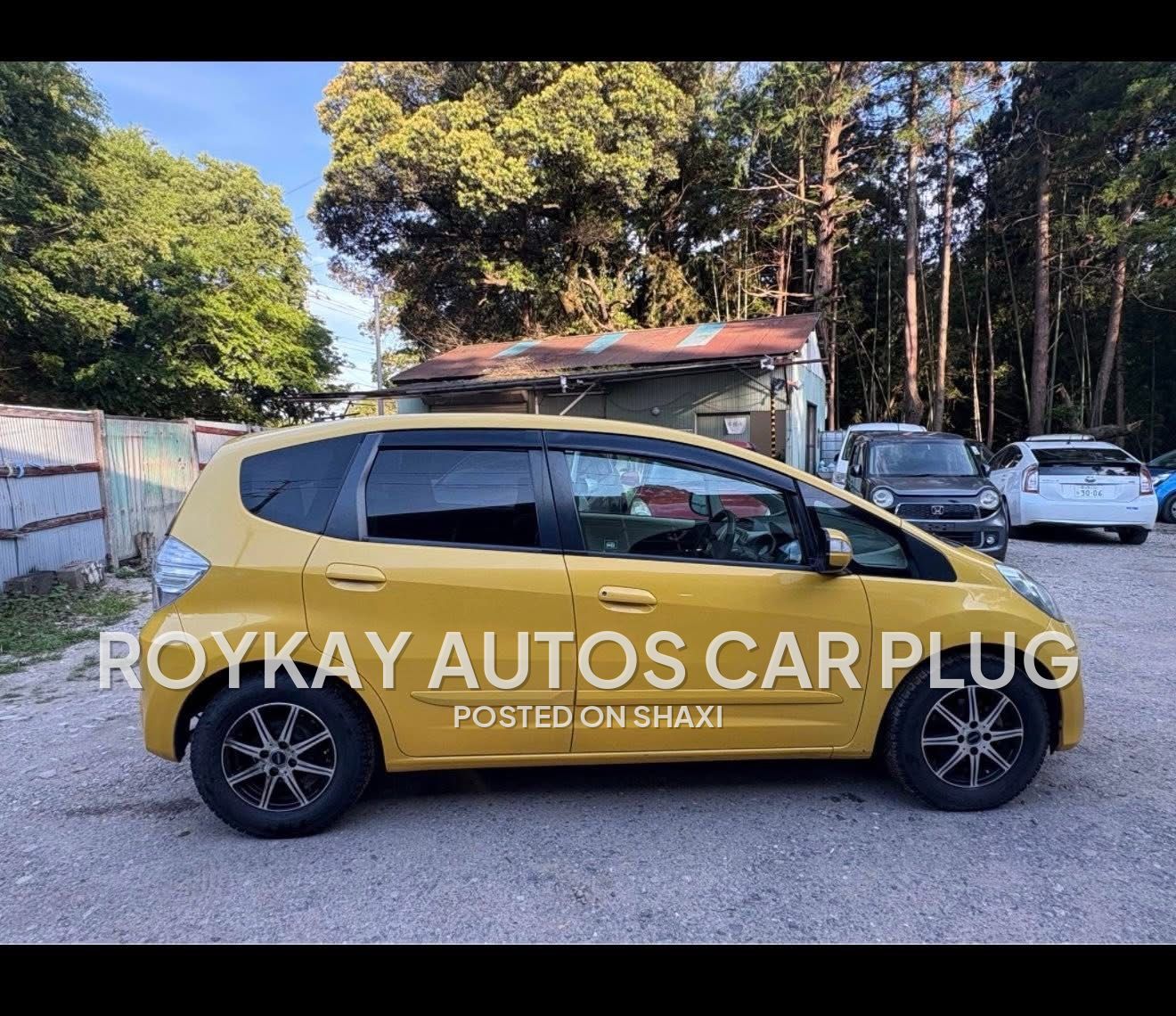 Honda Fit photo 4
