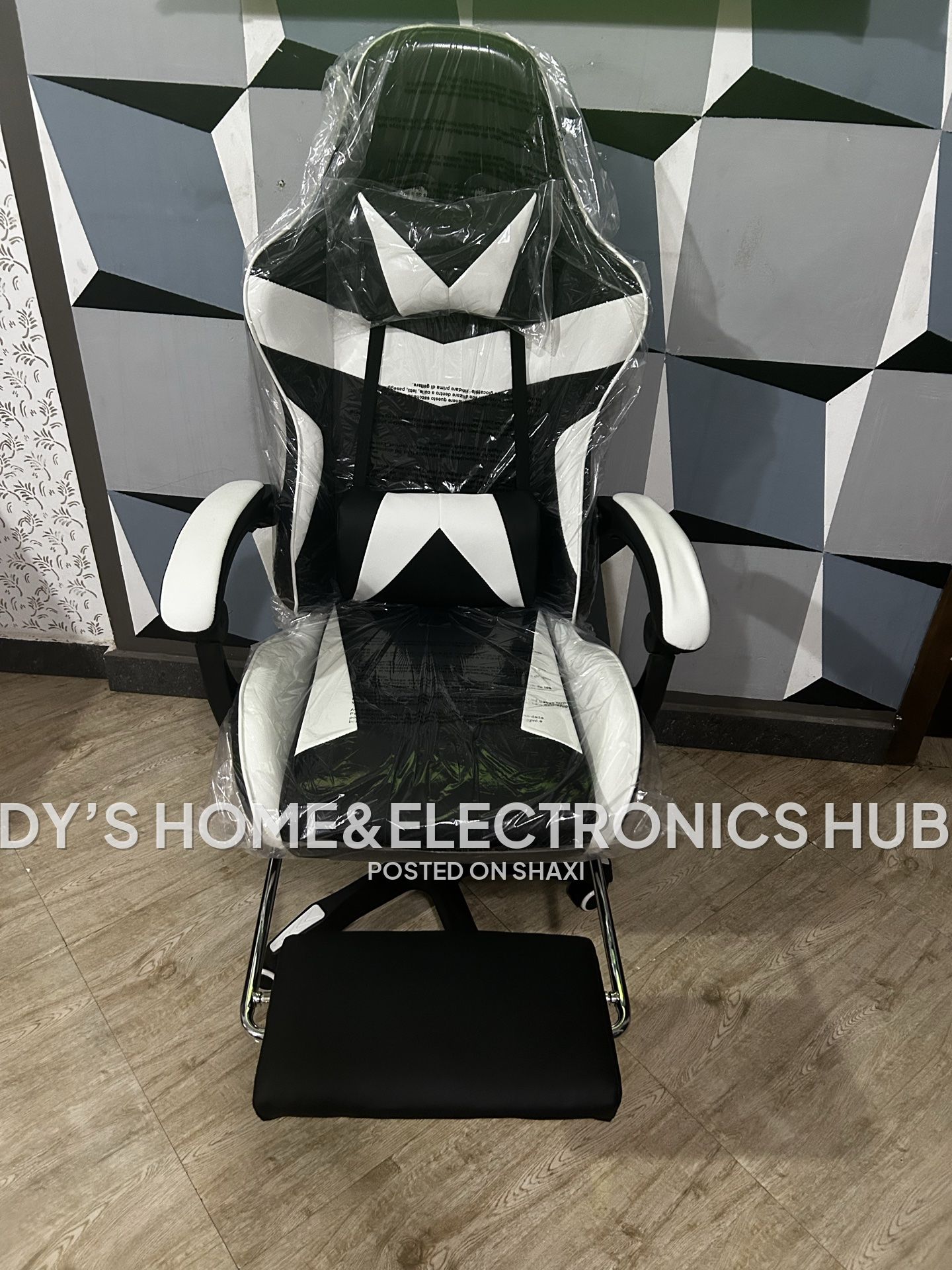 Gaming chair photo 5