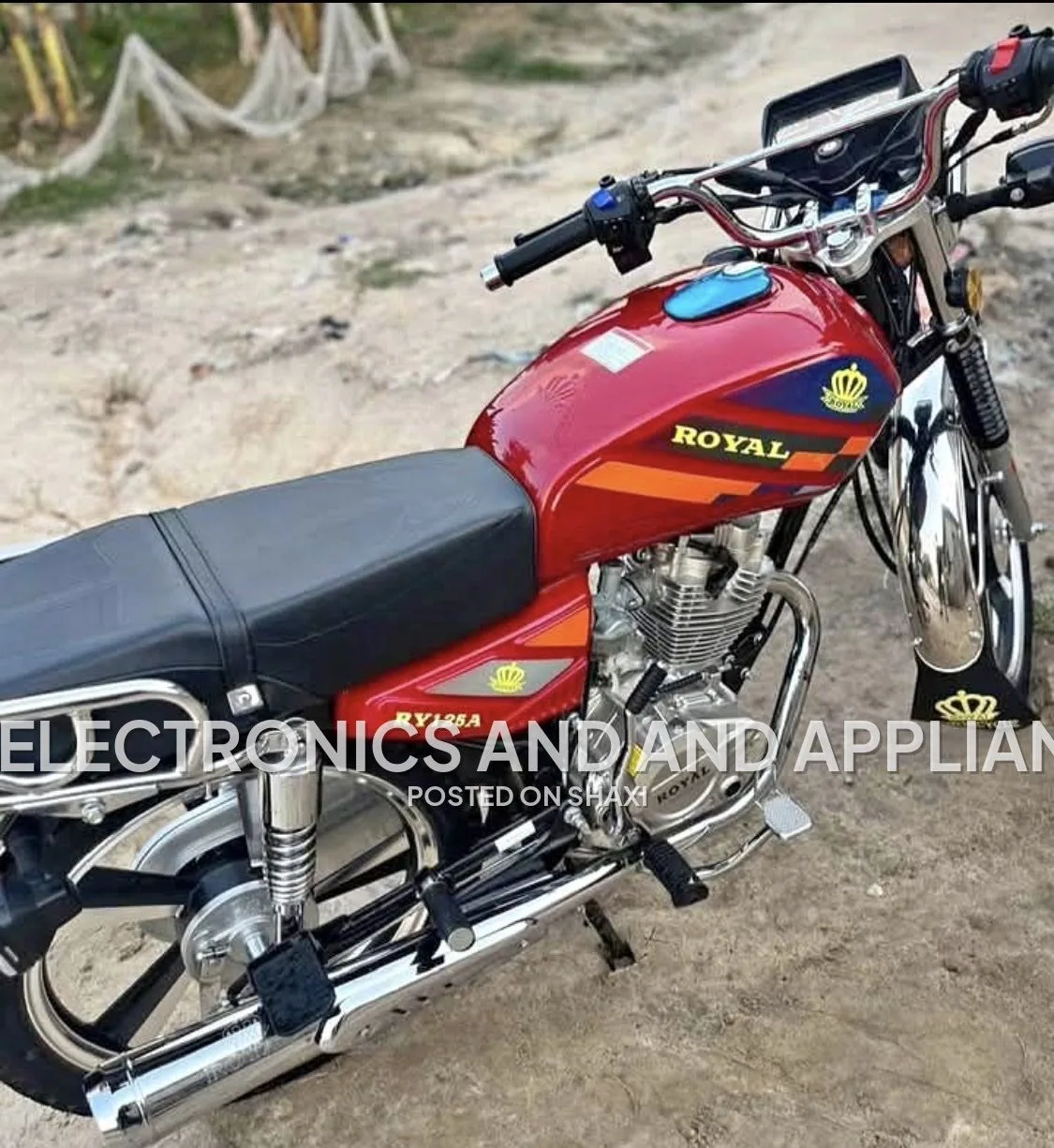 Royal 125 motorbike photo 2