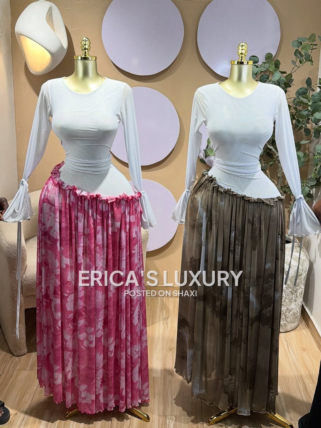 Ladies dress photo 4