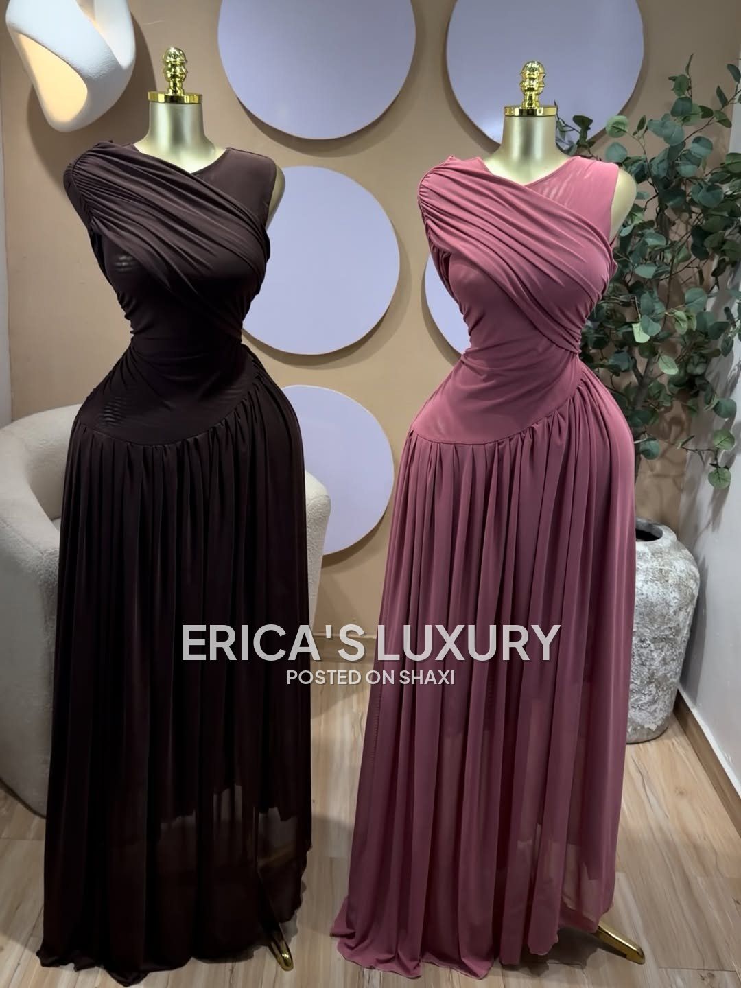 Ladies dress photo 5