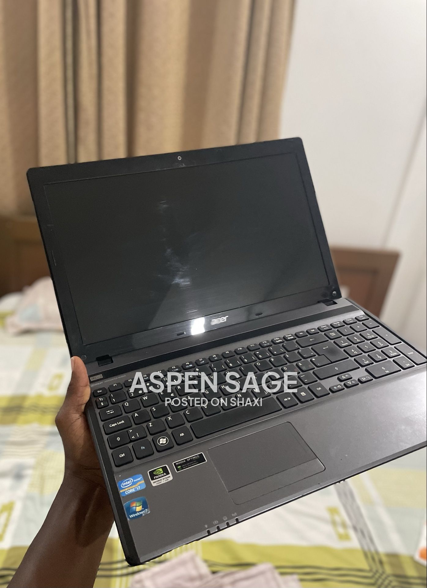ACER ASPIRE V3 photo 1