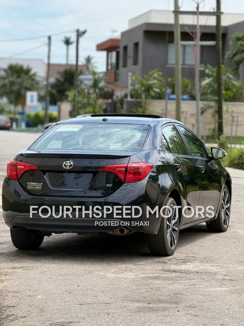 2019 Toyota Corolla SE photo 5